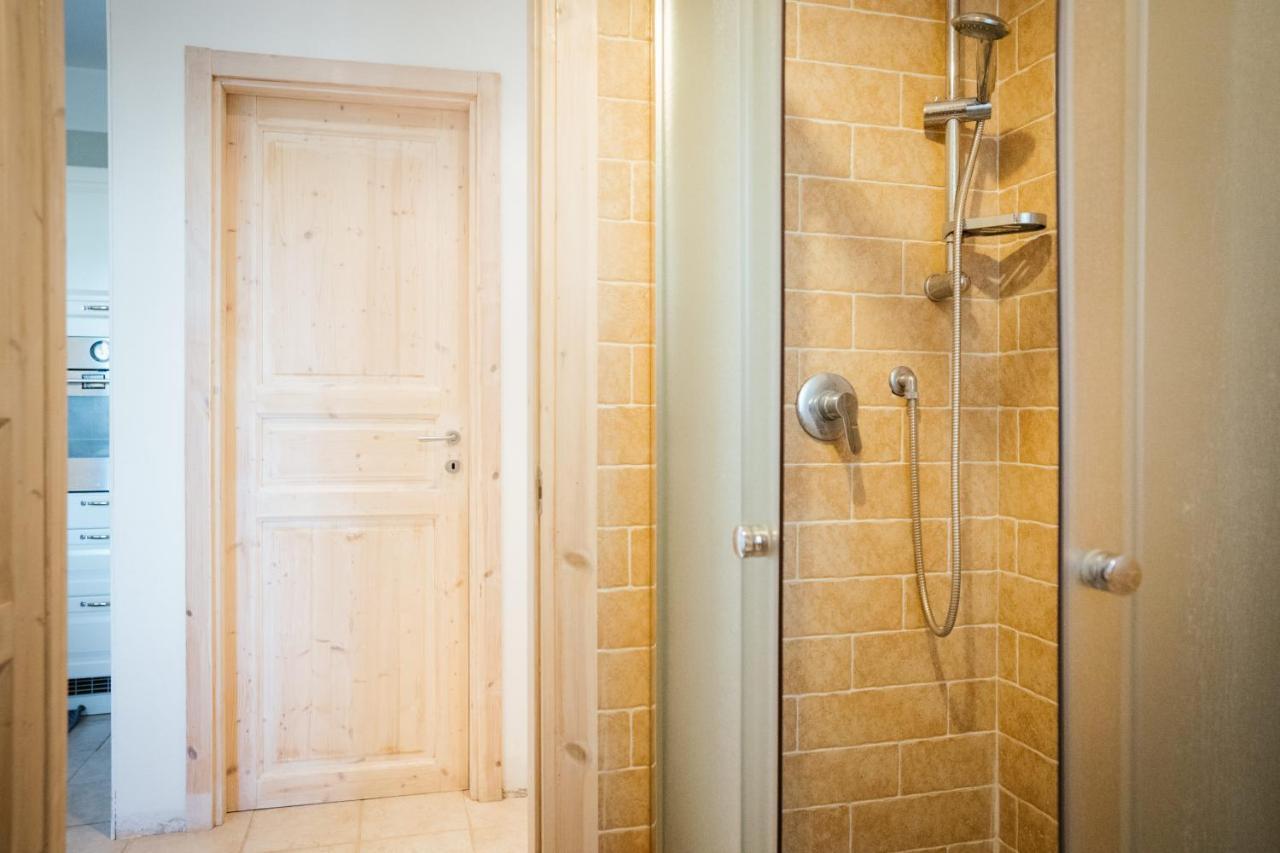 Prestigiosa Villa Con Piscina Condominiale Monopoli Bagian luar foto